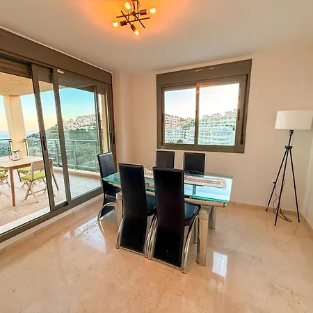 Amplio Apto De 2 Dormitorios Vistas Al Mar Appartamento Málaga