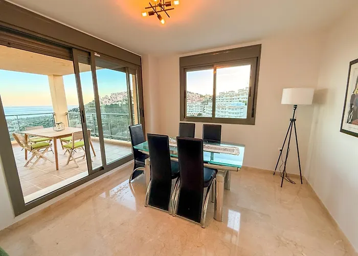 Amplio Apto De 2 Dormitorios Vistas Al Mar Appartamento Málaga